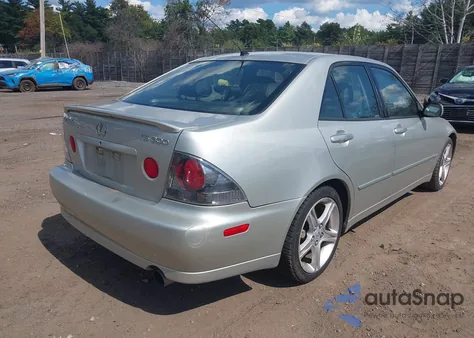 2004 Lexus Is 300 из США, поврежденный, VIN JTHBD192040088902